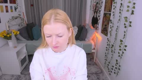 Laly online show from 01.04.25