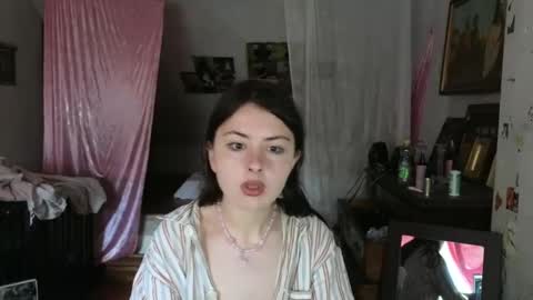 Snapshot of lama111111mama chatting on 05.17.26 I work 5PM to 9 PM EST New York online show from 05.17.26