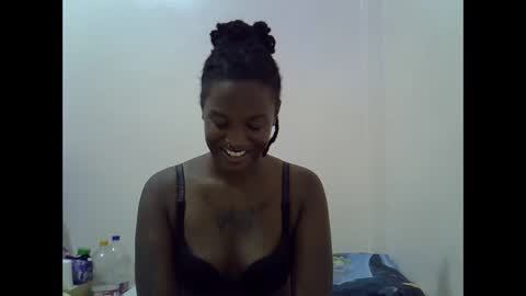 Snapshot of lamensha chatting on 09.26.25 lamensha online show from 09.26.25