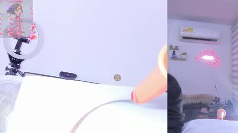 Snapshot of lana__kane_ chatting on 04.19.26 Lana online show from 04.19.26