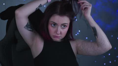 just call me Lana  and her security online show from 02.01.25