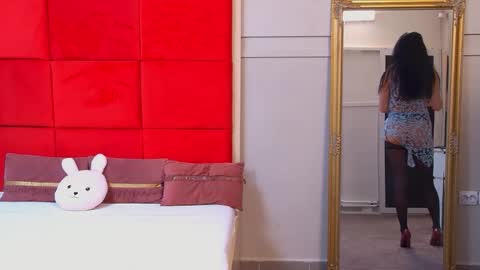 LanaBanner online show from 11.23.25