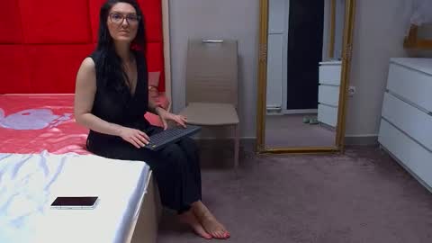 Snapshot of lana_banner chatting on 05.28.26 LanaBanner online show from 05.28.26