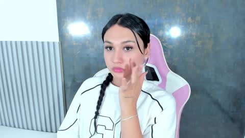 Snapshot of lana_boomer chatting on 10.03.25 Lana online show from 10.03.25