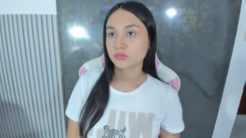 Lana online show from 04.10.26