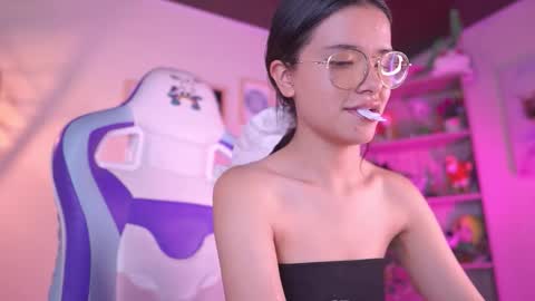 Lana online show from 11.21.25