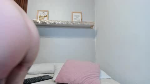 Lana     igauroraaaaaaaaa 1 online show from 12.16.25