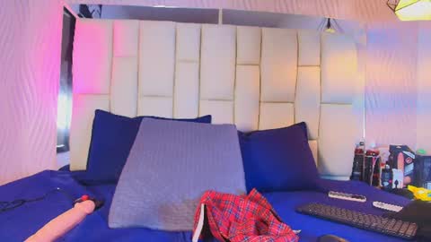 Snapshot of lana_sliim chatting on 06.12.26 Vanessa online show from 06.12.26