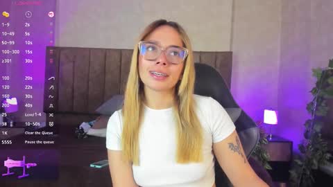 Lana online show from 10.28.25