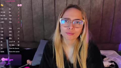 Lana online show from 11.09.25