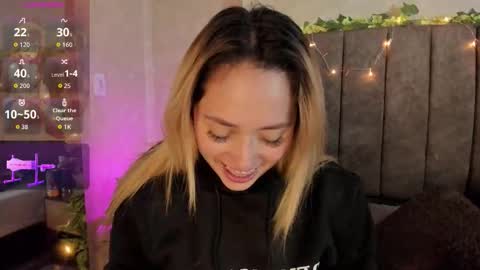 Snapshot of lanaamills chatting on 02.08.26 Lana online show from 02.08.26