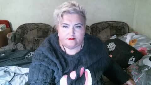 lanacat555 online show from 12.16.25