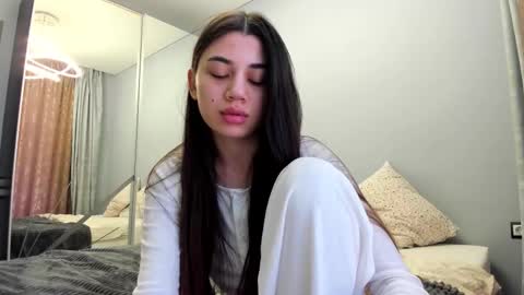 Snapshot of lanalandd chatting on 10.16.25 Lana online show from 10.16.25