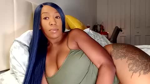 Snapshot of lanalava chatting on 09.17.25 Lana Lava online show from 09.17.25