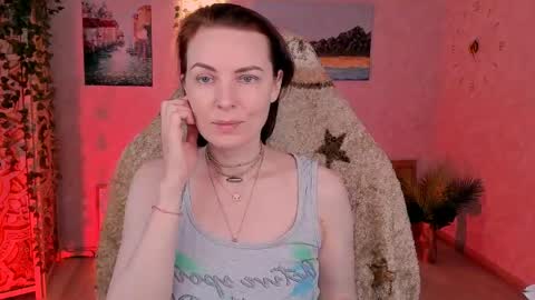 Snapshot of lanaradiance chatting on 05.06.26 Lana Radiance online show from 05.06.26
