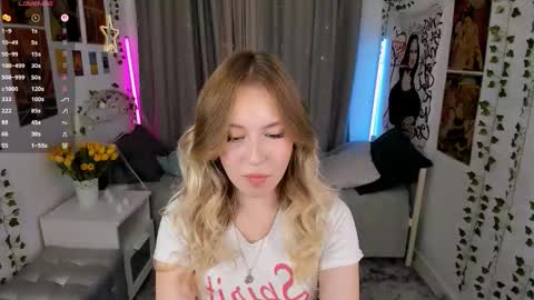 Lana online show from 10.24.25