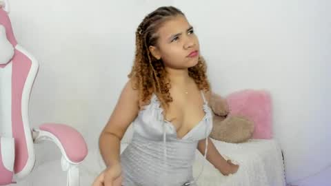 Lana  online show from 01.31.25