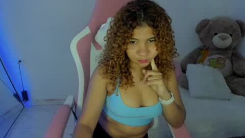 Lana  online show from 02.15.25