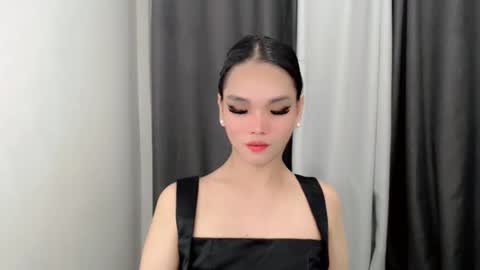 lanawyatt_ online show from 11.12.25