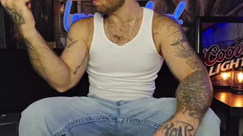 Snapshot of lancehardwood222 chatting on 01.10.25 LANCE online show from 01.10.25