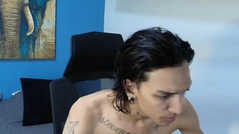 Snapshot of langelo_el chatting on 05.25.26 langelo_el online show from 05.25.26