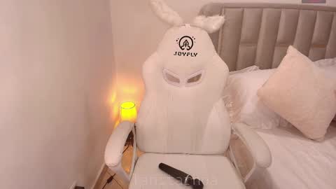 Lina online show from 02.24.25