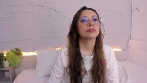 Snapshot of lanna_18_ chatting on 03.20.26 Lanna online show from 03.20.26