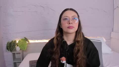 Snapshot of lanna_18_ chatting on 03.24.26 Lanna online show from 03.24.26