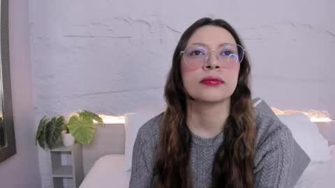 Snapshot of lanna_18_ chatting on 03.27.26 Lanna online show from 03.27.26