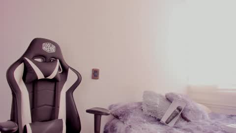 lanna_as online show from 02.06.25