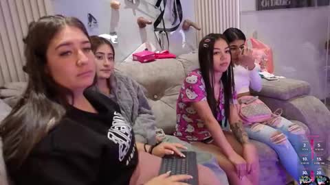 lanna_as online show from 11.29.25