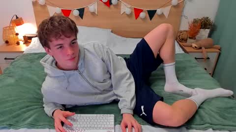 Fandi online show from 11.21.25