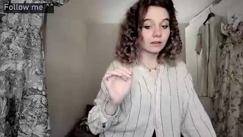Snapshot of lanshan_classy chatting on 07.23.26 lanshan_classy online show from 07.23.26