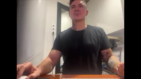 Snapshot of lanzarote6 chatting on 09.16.25 BDSM online show from 09.16.25