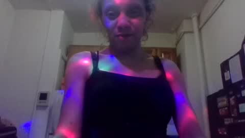 Snapshot of lapuzzycat201923 chatting on 02.06.25 Lapuzzycat201923 online show from 02.06.25