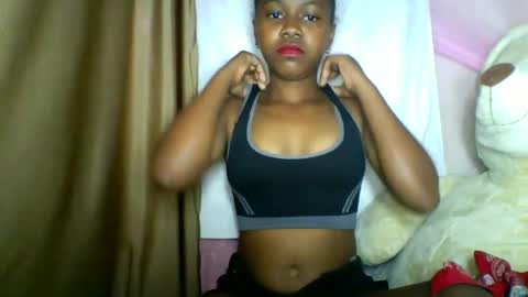 lara_belle online show from 05.02.26