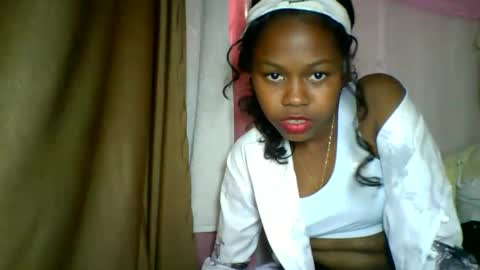 lara_belle online show from 05.10.26