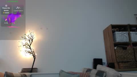 Lara online show from 03.22.26