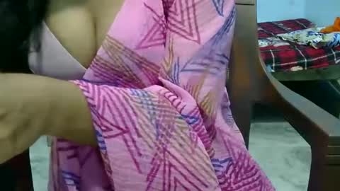 Snapshot of lara_dey chatting on 09.15.25 Anshika rai online show from 09.15.25