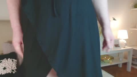 lara_fisher online show from 02.02.25