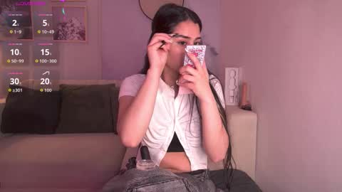 Lara Madisson online show from 10.22.25