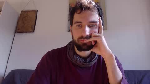 laraaan online show from 11.22.25