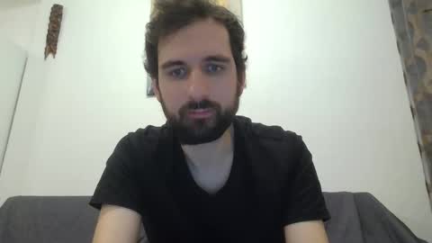 laraaan online show from 12.02.25