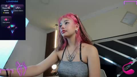 LaraCooper online show from 02.08.26