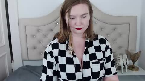 LaraFlirt online show from 12.29.24