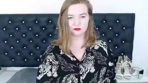 LaraFlirt online show from 02.21.25