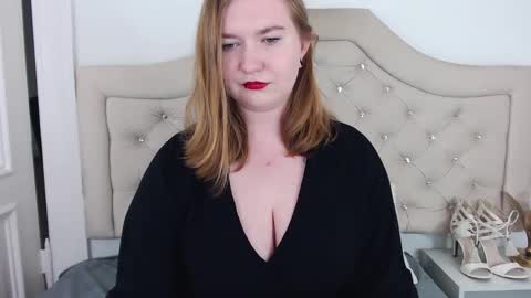 LaraFlirt online show from 03.12.25