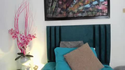  Lara Gold  online show from 03.08.25