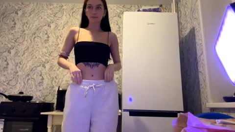 lara online show from 04.07.26