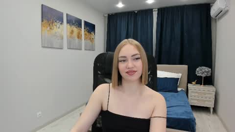 larakrein online show from 12.05.24